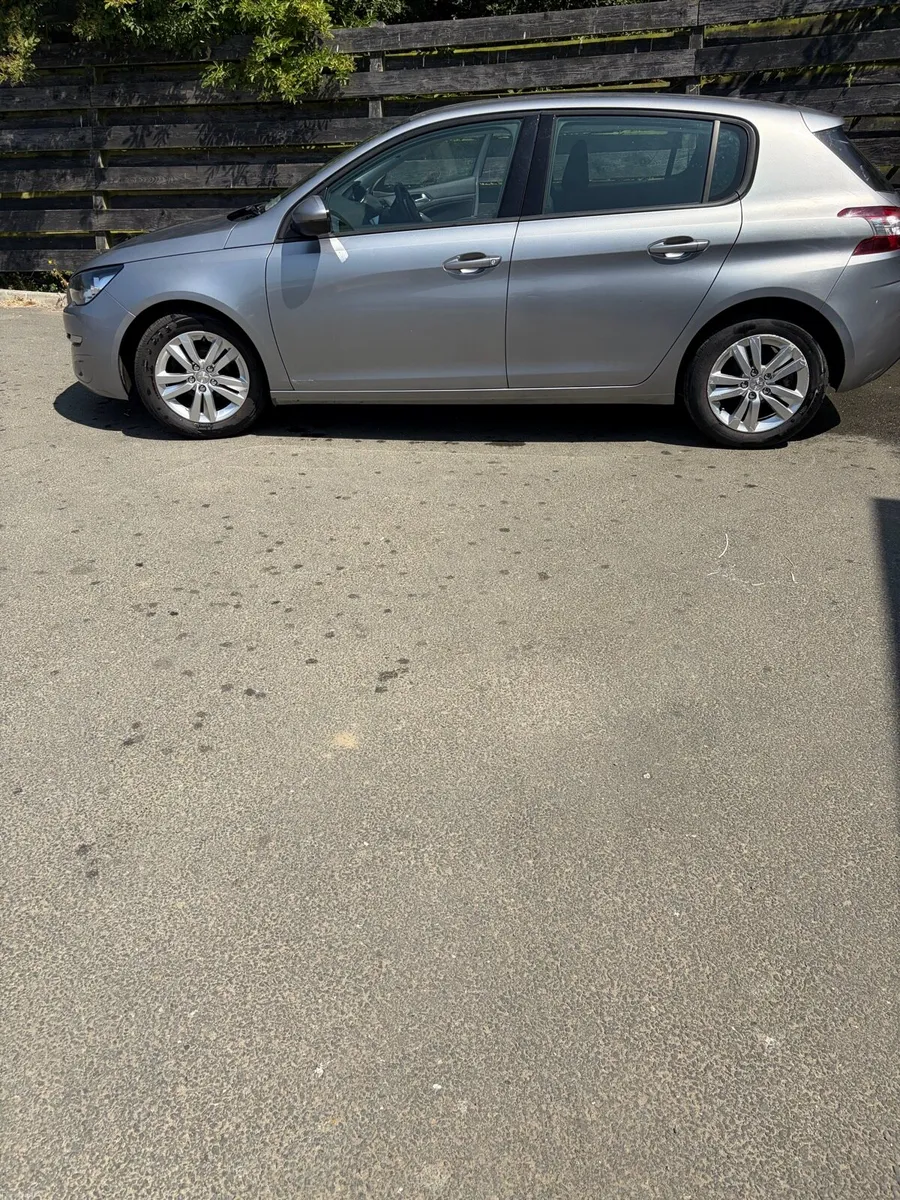 2016 Peugeot 308 1.2 active - Image 2