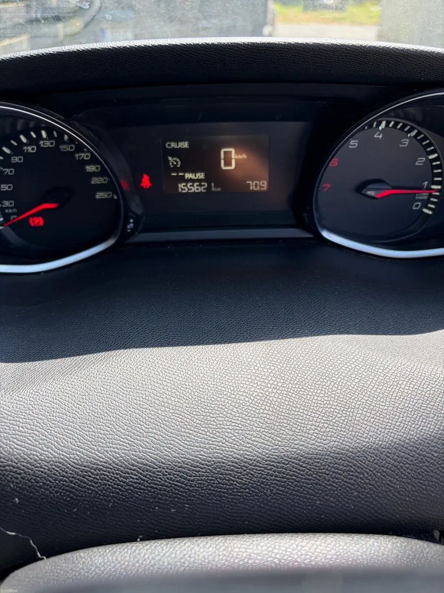 2016 Peugeot 308 1.2 active - Image 6
