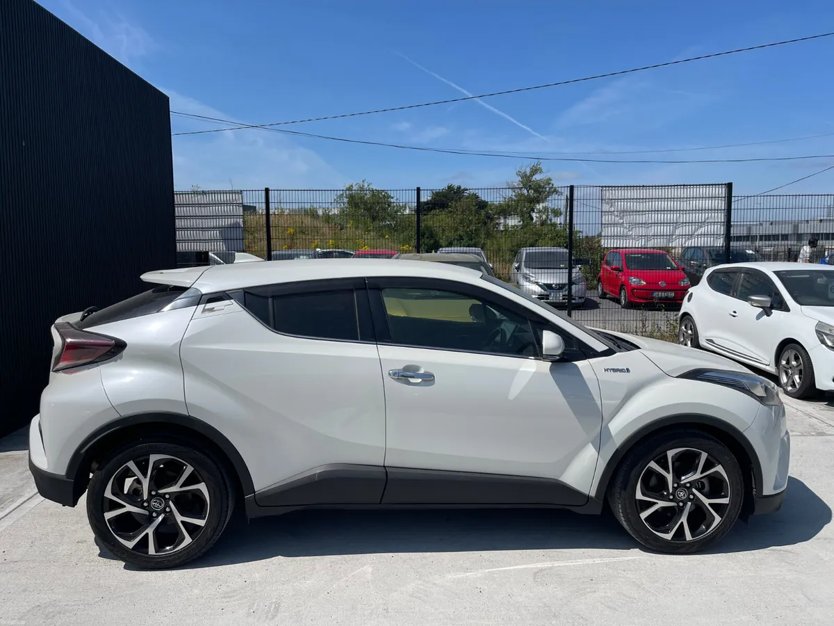 2018 Toyota C-HR Hybrid 1.8 Automatic 5dr Model - Image 6