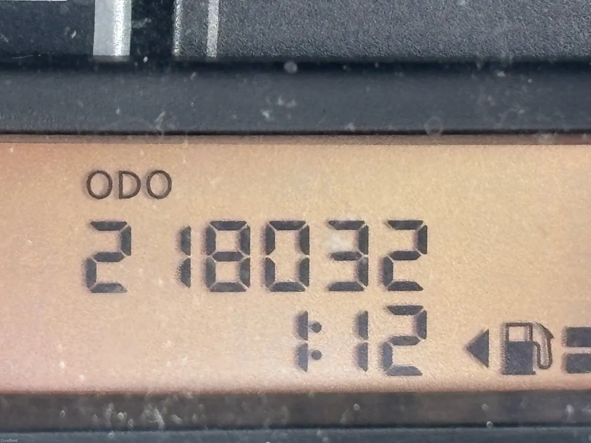 Nissan Micra - Image 5