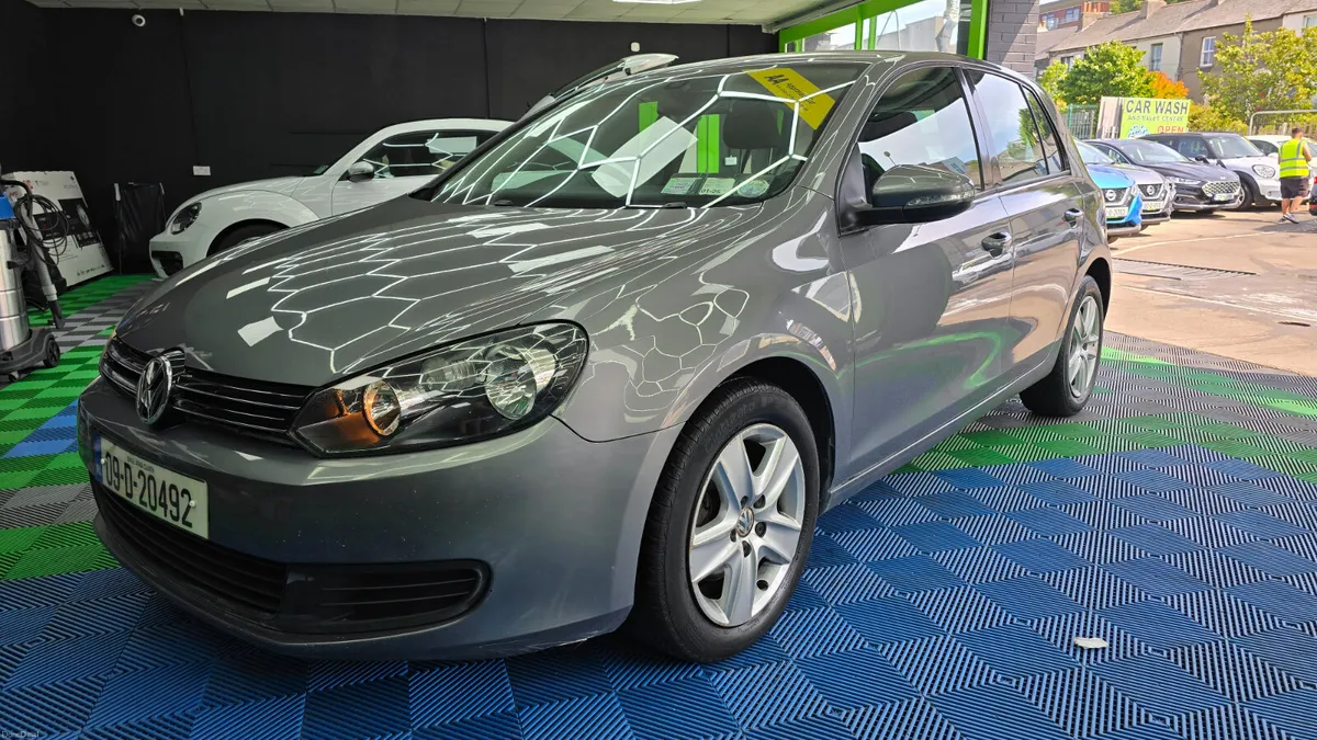 Volkswagen Golf Automatic AA APPROVED - Image 4