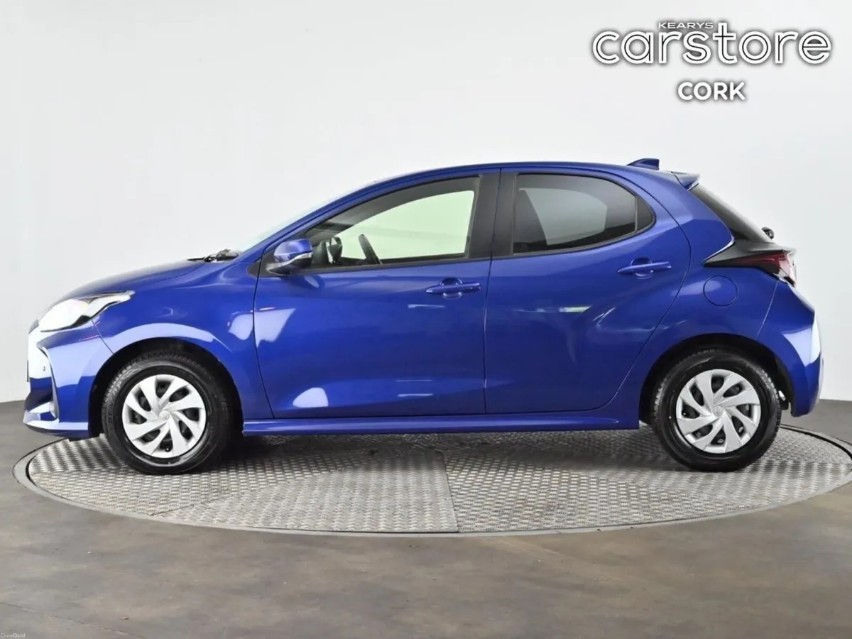 Toyota Yaris 1.5 Hybrid Auto - Image 6