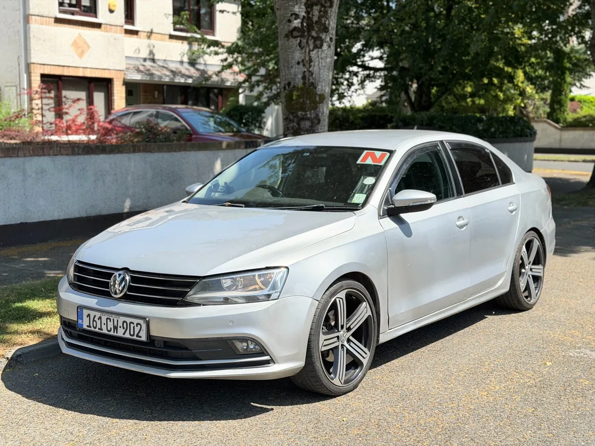Volkswagen Jetta 2.0TDI - Image 2