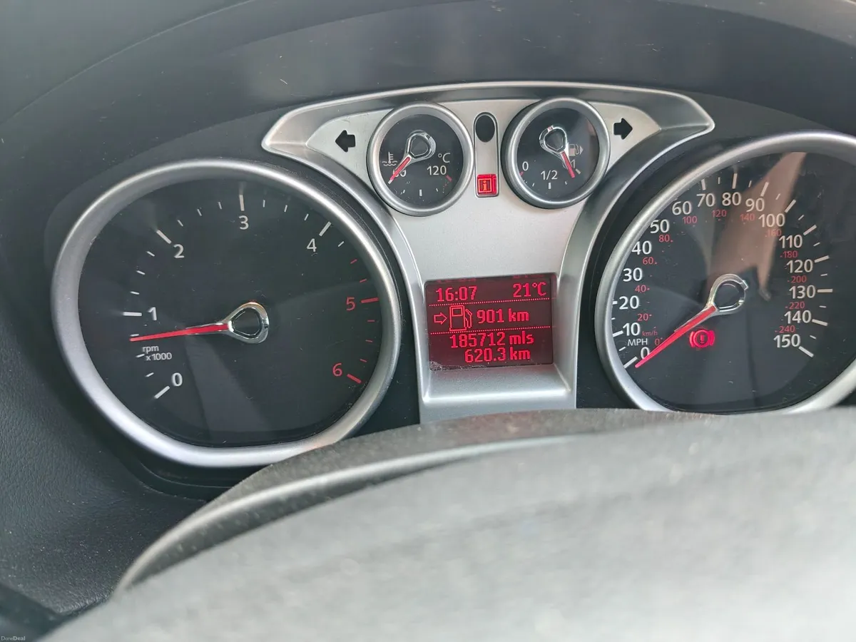 Ford Focus 2010 - Image 3