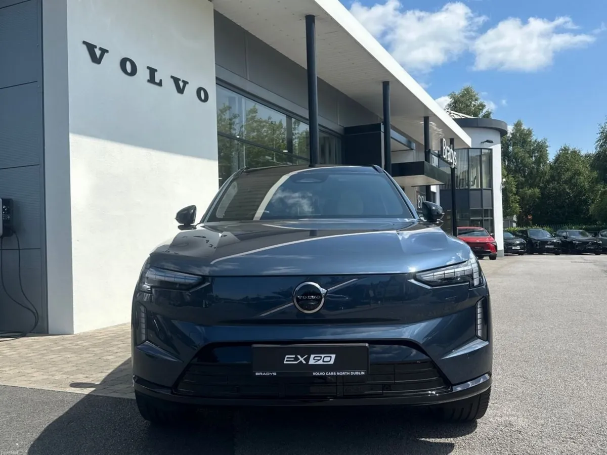 Volvo EX90 EX90 Single Motor Plus--Panoramic Roof, - Image 2