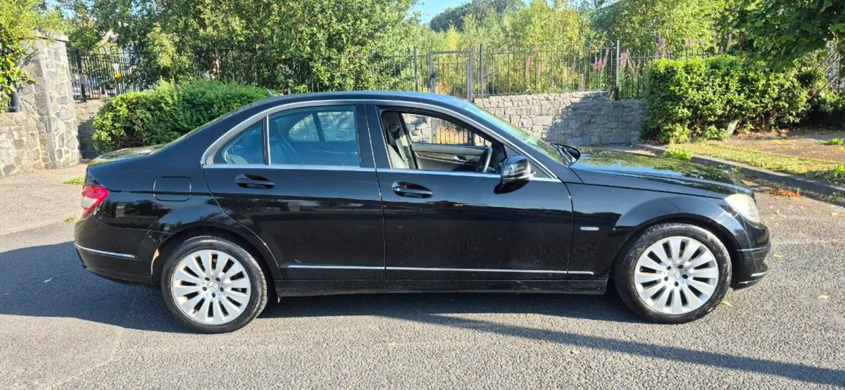 2010 mercedes c200 nctd 11/26 - Image 1