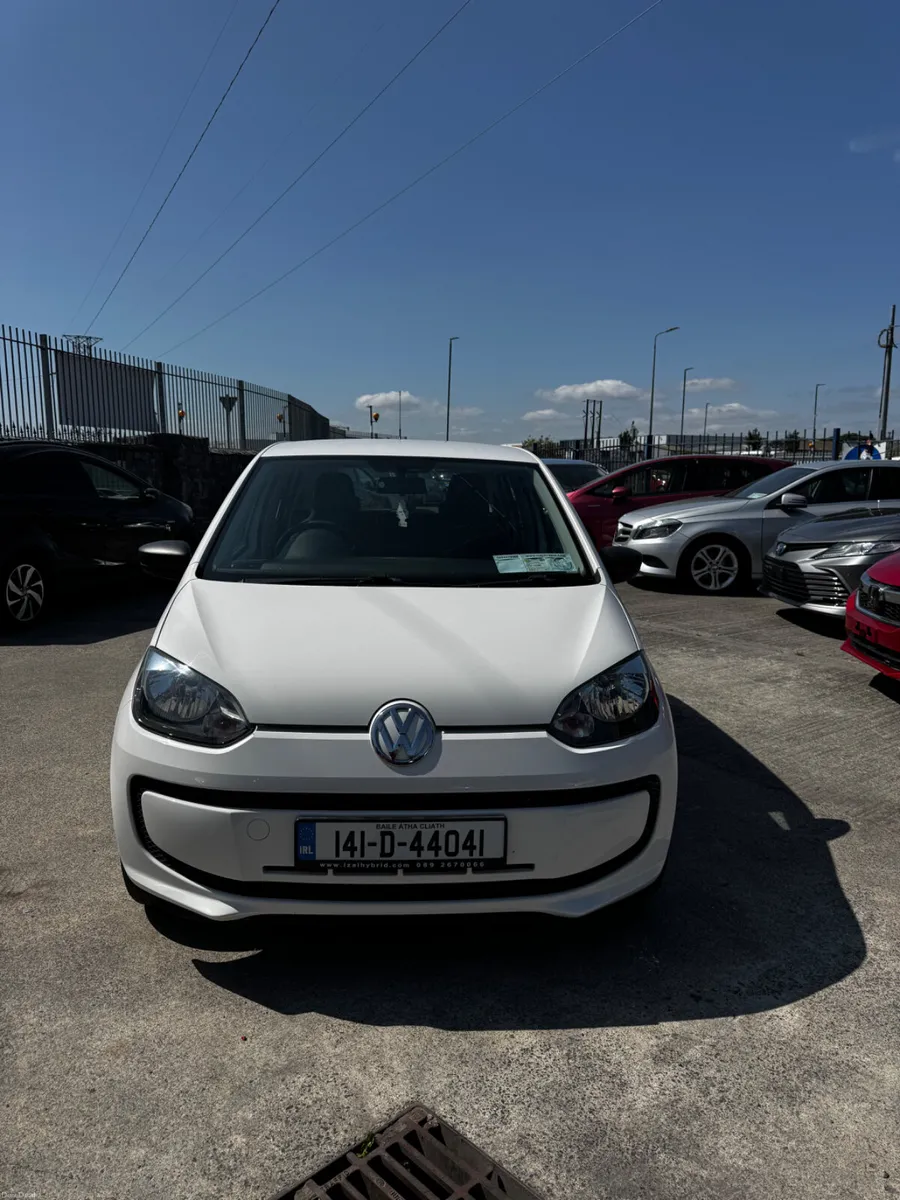 Volkswagen up! 2014 - Image 1