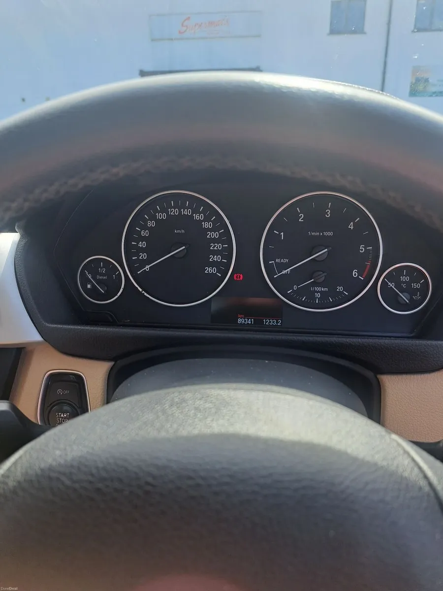 BMW 3-Series 2014 - Image 5
