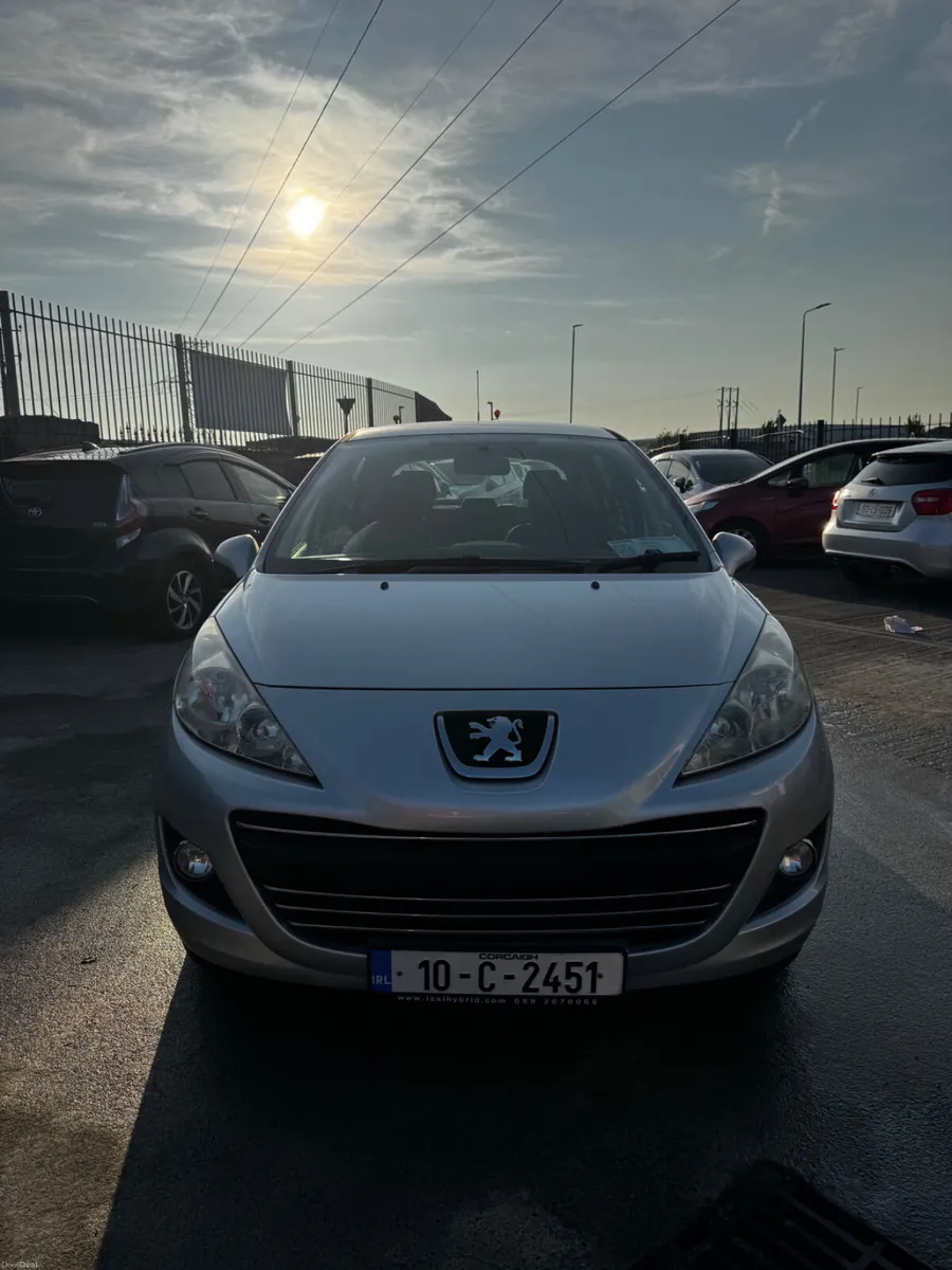 Peugeot 207 2010 - Image 1