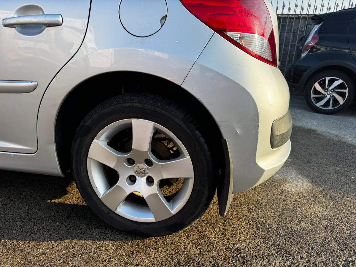 Peugeot 207 2010 - Image 5
