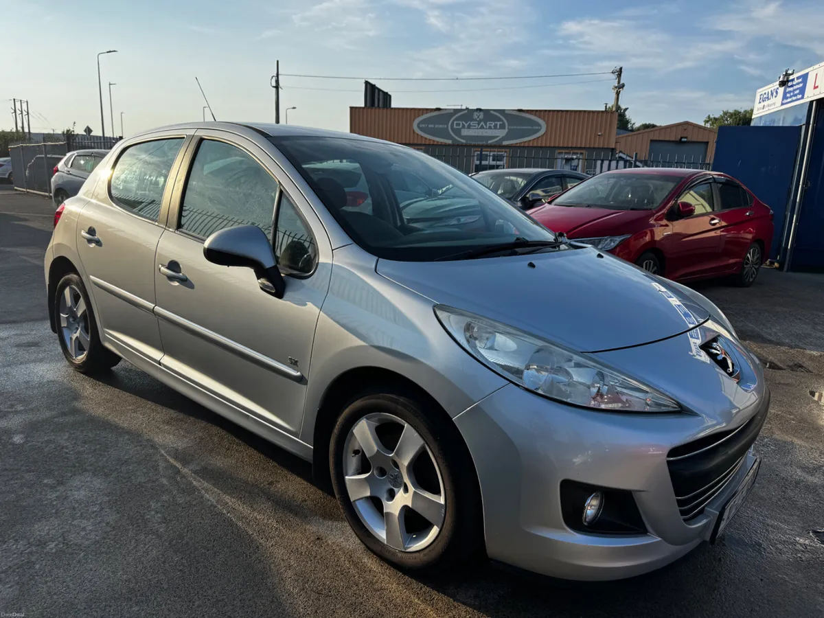 Peugeot 207 2010 - Image 2
