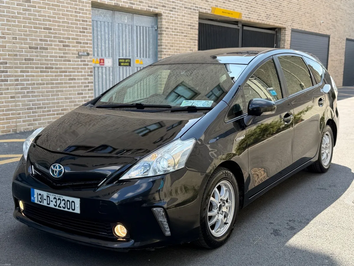 Black Toyota Prius Alpha 2013 7 Seater Hybrid - Image 3