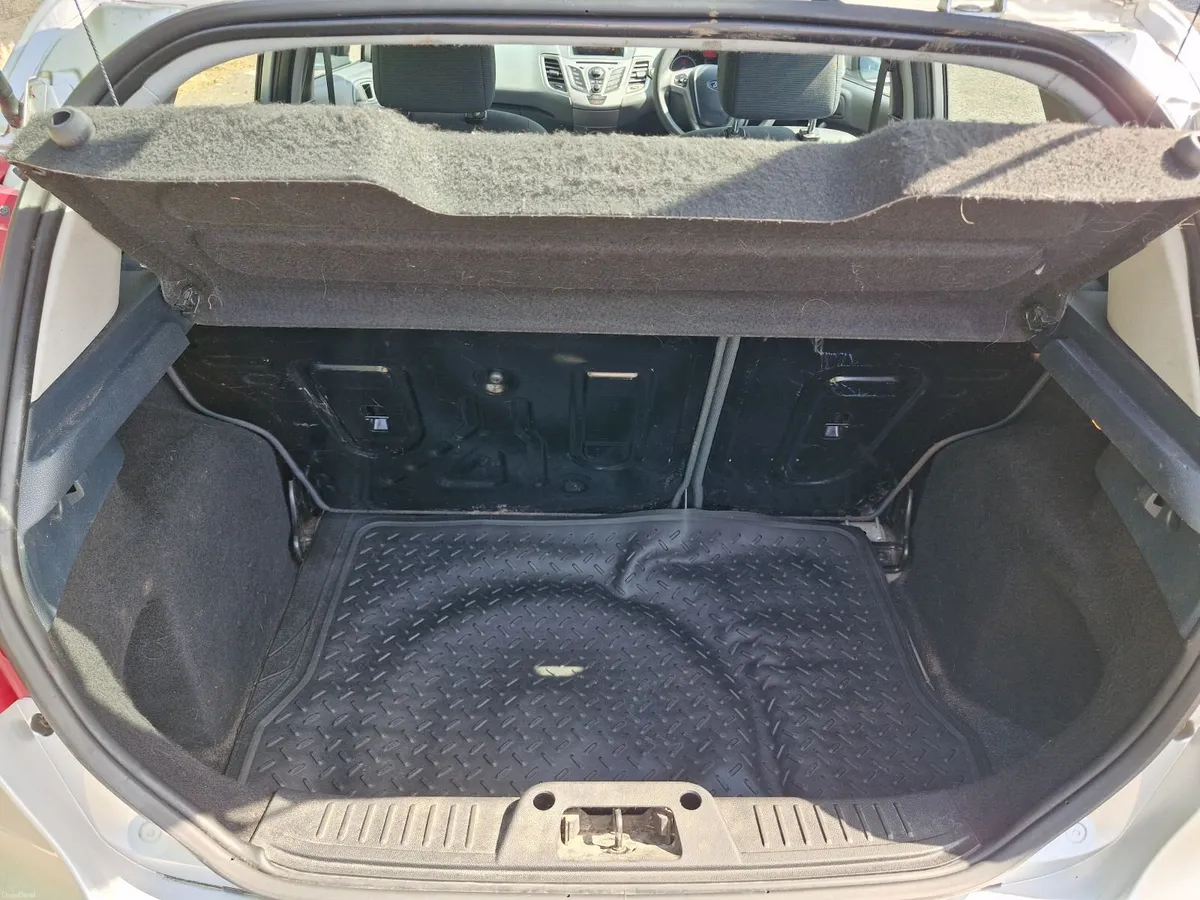 Ford Fiesta 1.25 petrol - Image 2