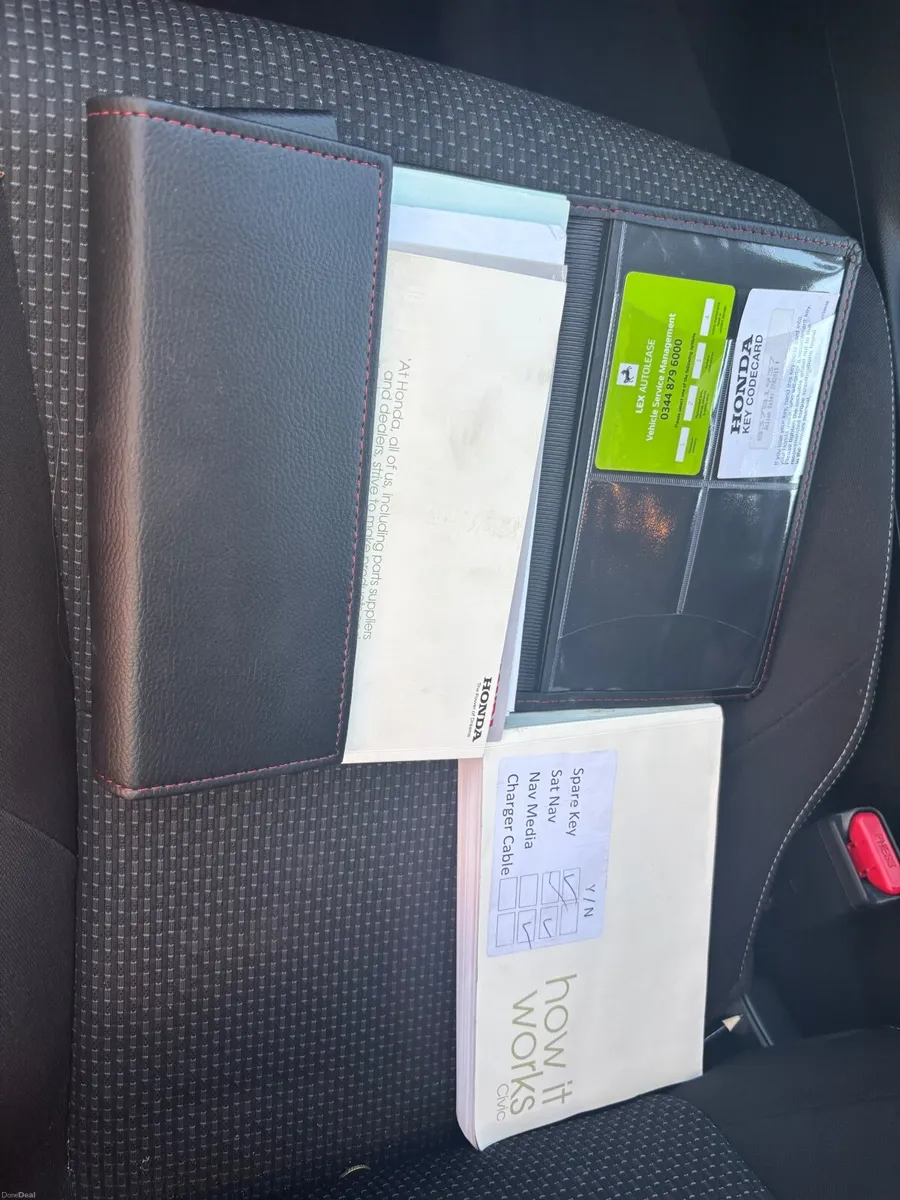 Honda Civic 2016 DTEC S (Honda connect W - Image 4