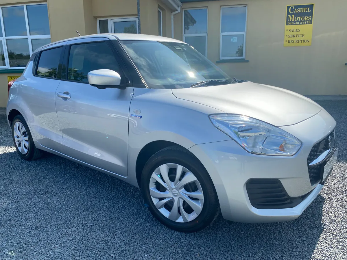 1.2 HYBRID Automatic ! ONLY 30K !   222Reg - Image 3