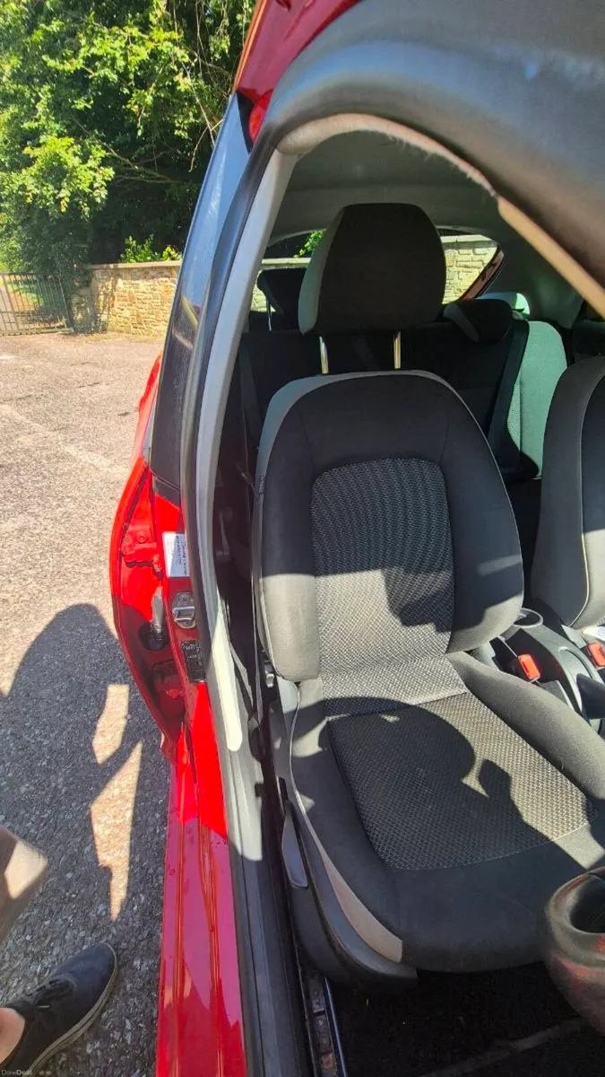 Seat ibiza 1.0 petrol mpi 75PS - Image 3