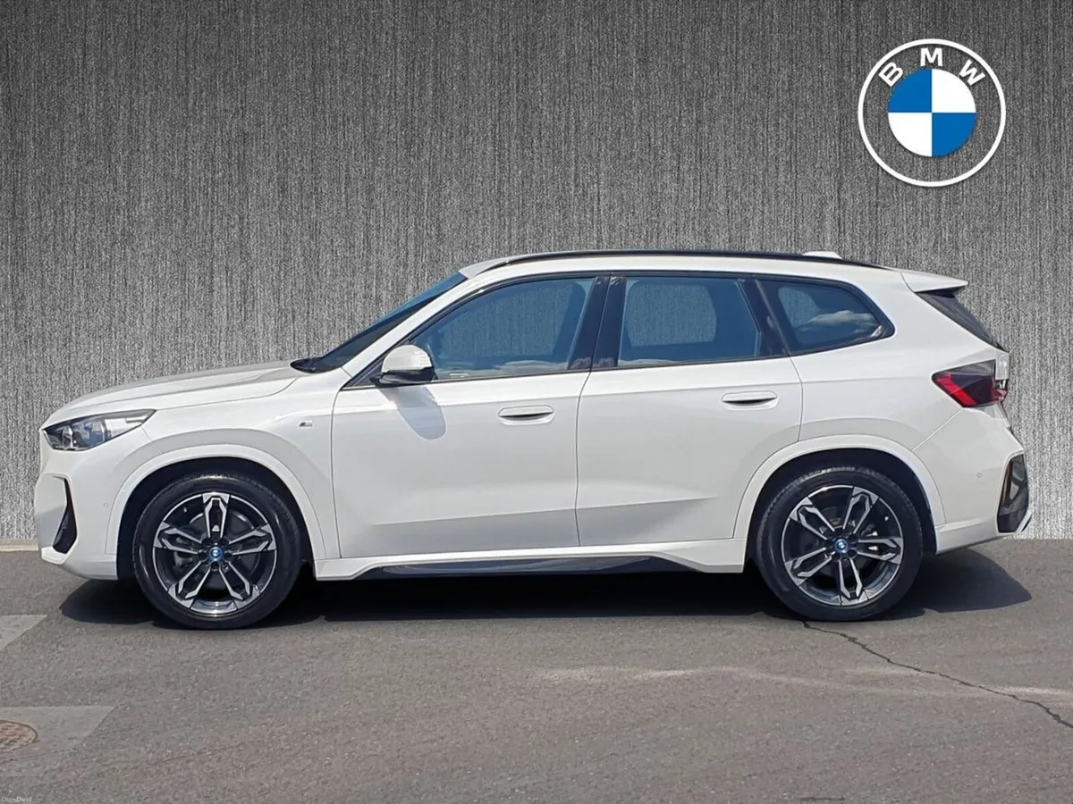 BMW iX1 xDrive30 M Sport - Image 4