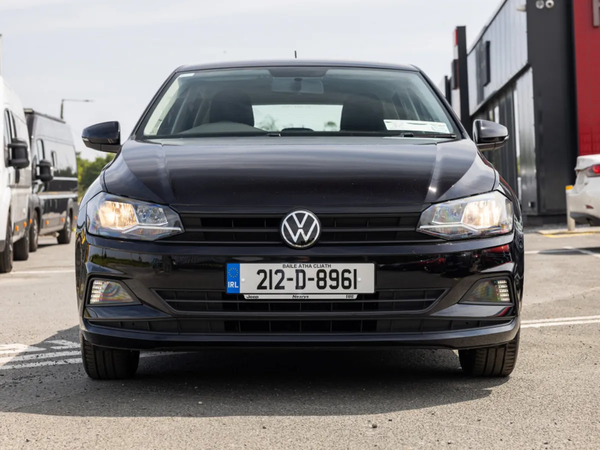 Volkswagen Polo TRENDLINE 1.0 MANUAL 5SPEED 80HP 5 - Image 2