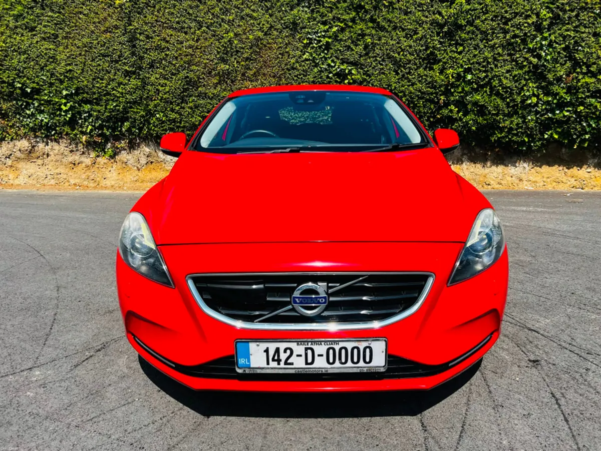 Volvo V40 FINANCE AVAILABLE - Image 3