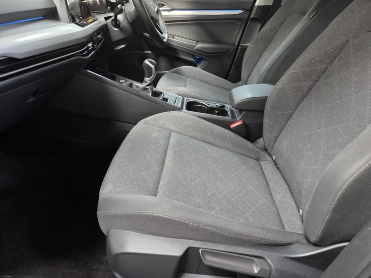 Volkswagen Golf 1.5 TSI PETROL - Image 4