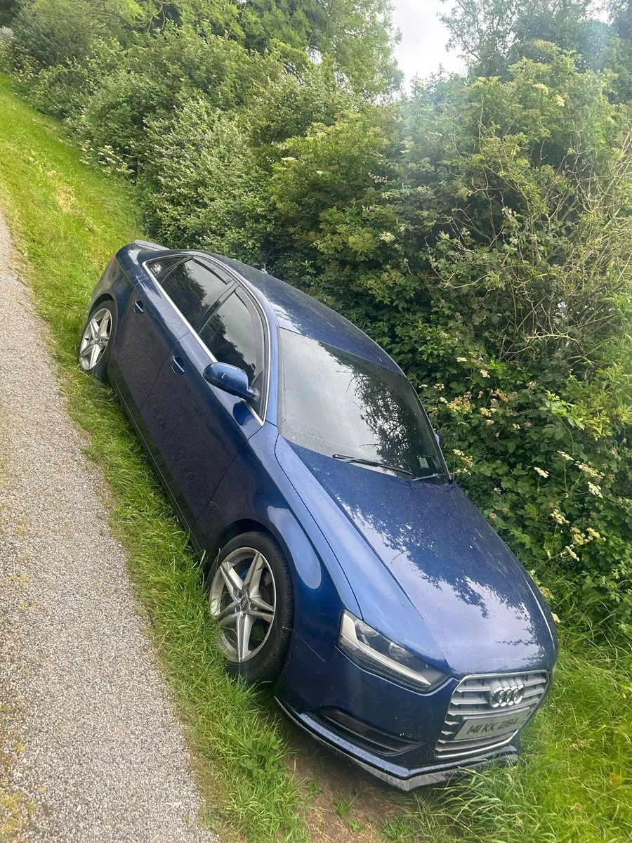 2014 audi a4 - Image 2