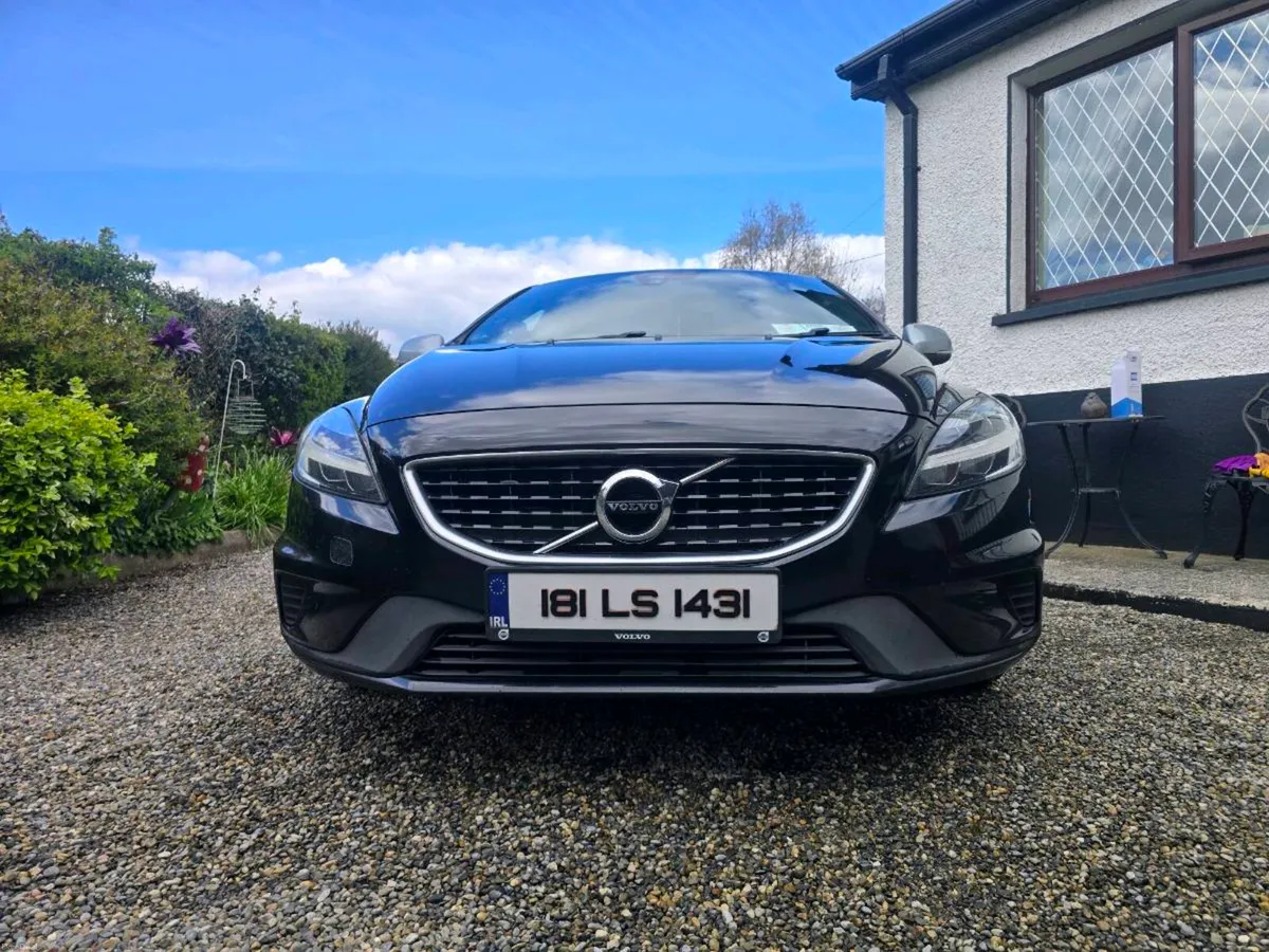 Volvo v40 r design - Image 4