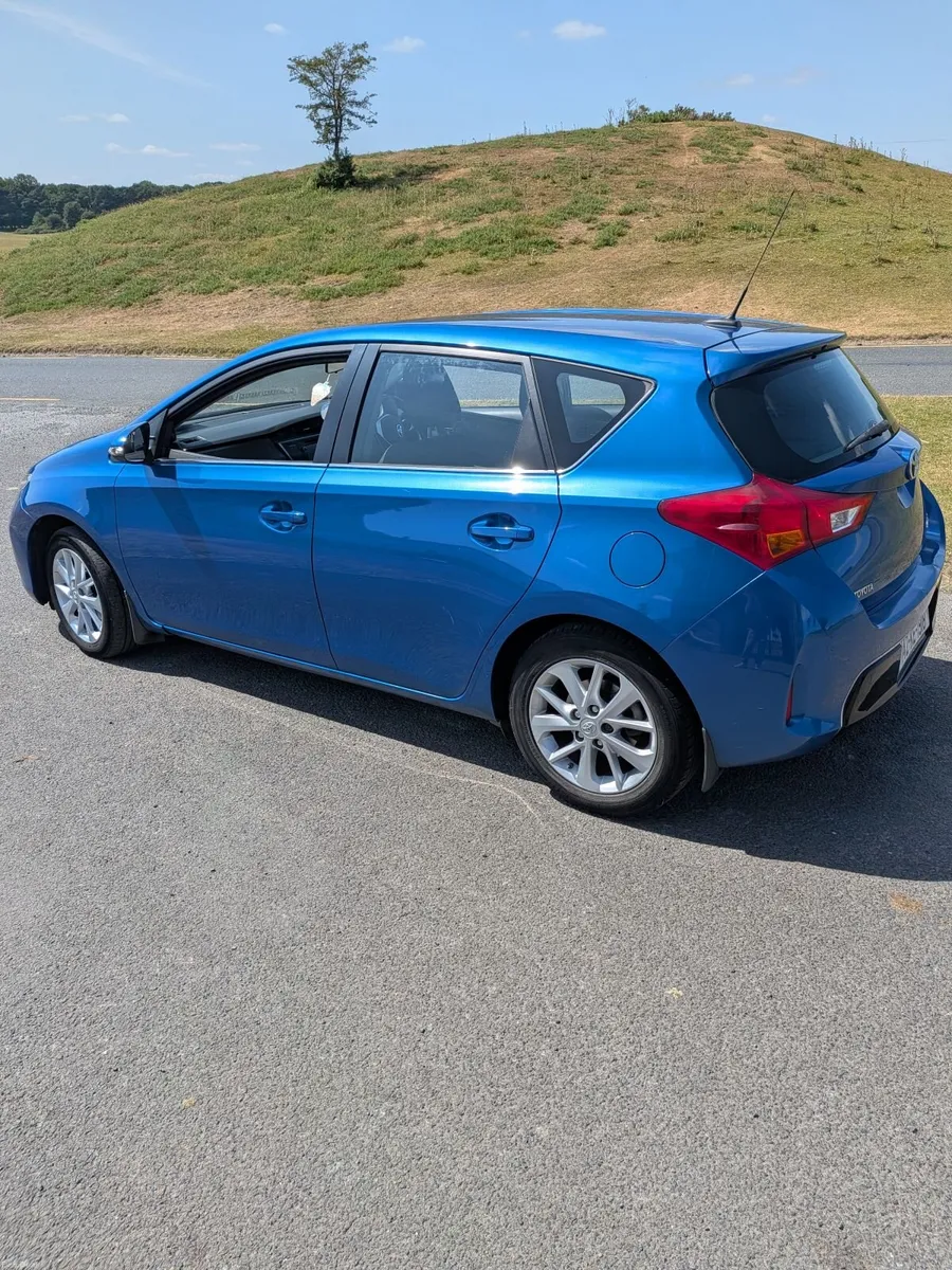 Toyota Auris 2014 Luna - Image 4