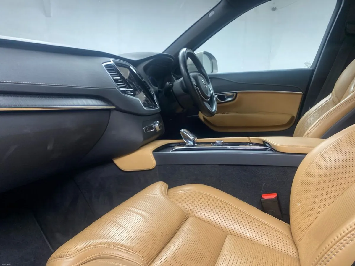 Volvo XC90 2 Year Selekt Warranty Inscription AWD - Image 3