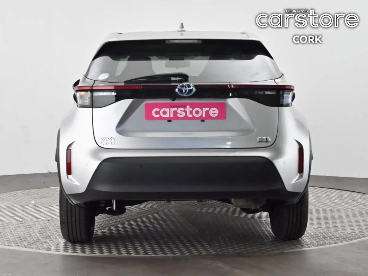 Toyota Yaris Cross 1.5 Hybrid CVT Luna - Image 4