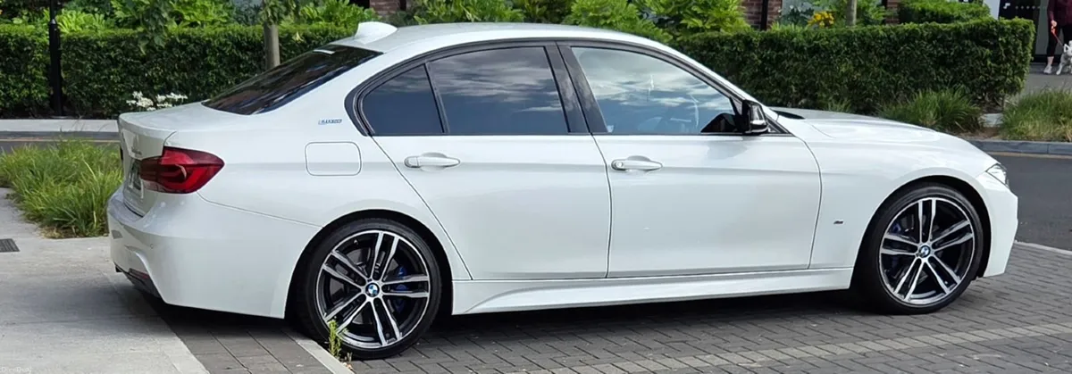 BMW 3-Series 2017 - Image 1