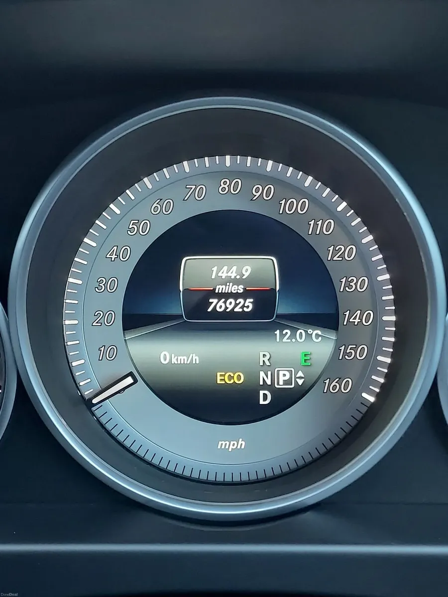 Mercedes-Benz E-Class 2016 - Image 3