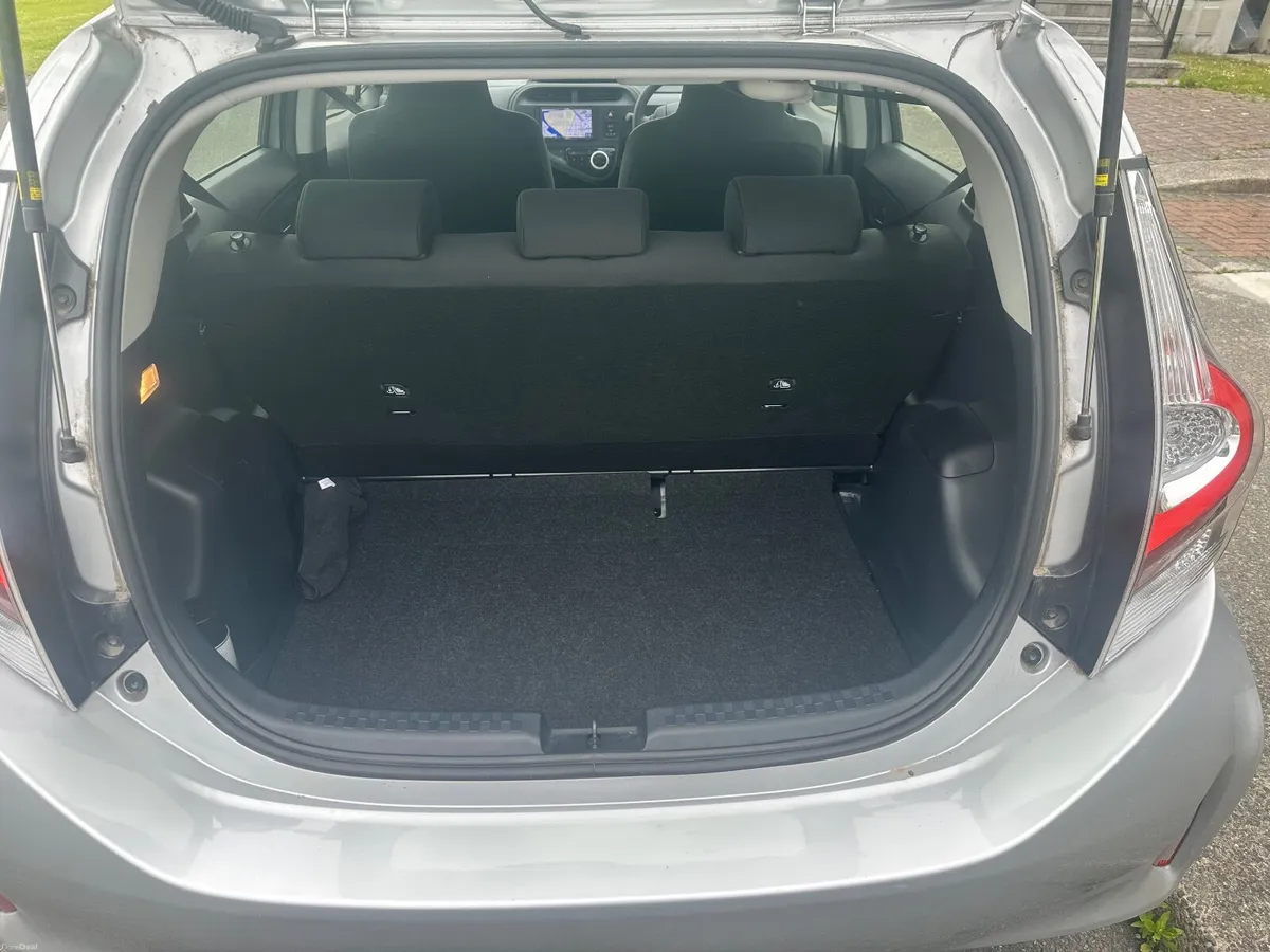 Toyota Aqua 2019 - Image 5