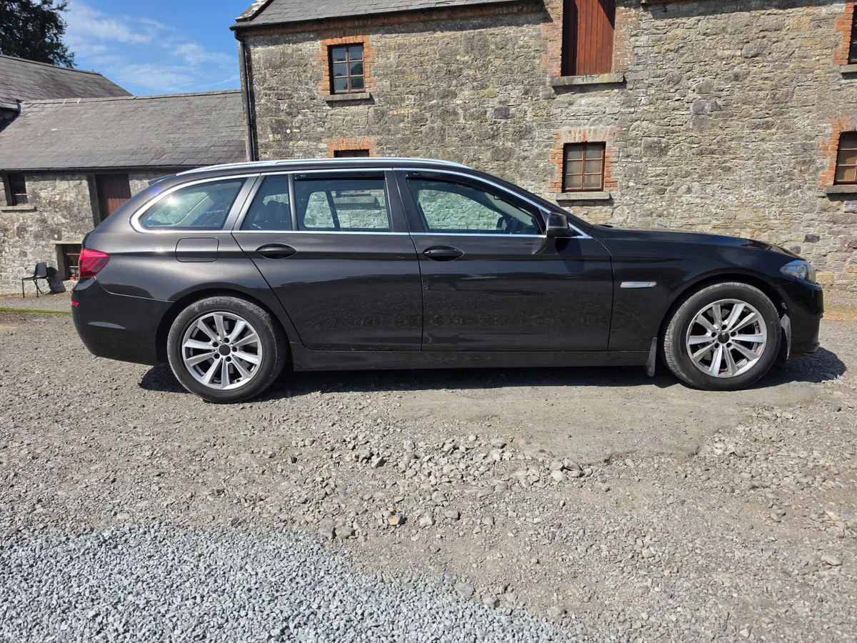 BMW 5-Series 2014 - Image 4