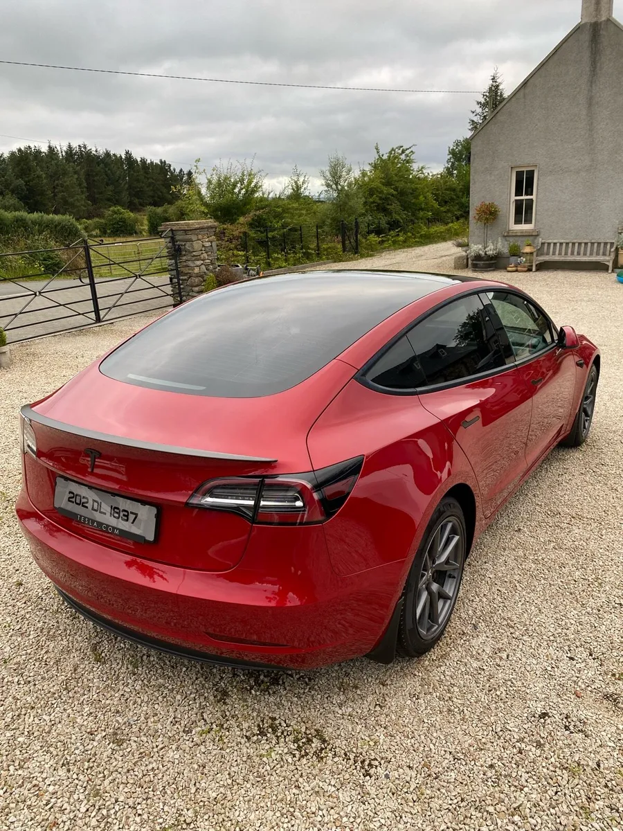 2020 Tesla Model 3 - Image 2
