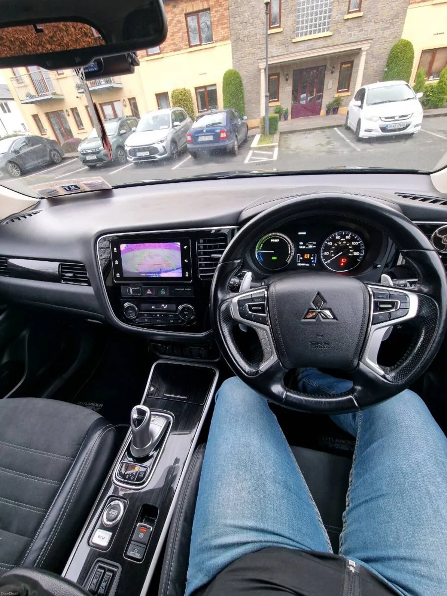 172 Mitsubishi Outlander - NCT Till 10/2027 - Image 5