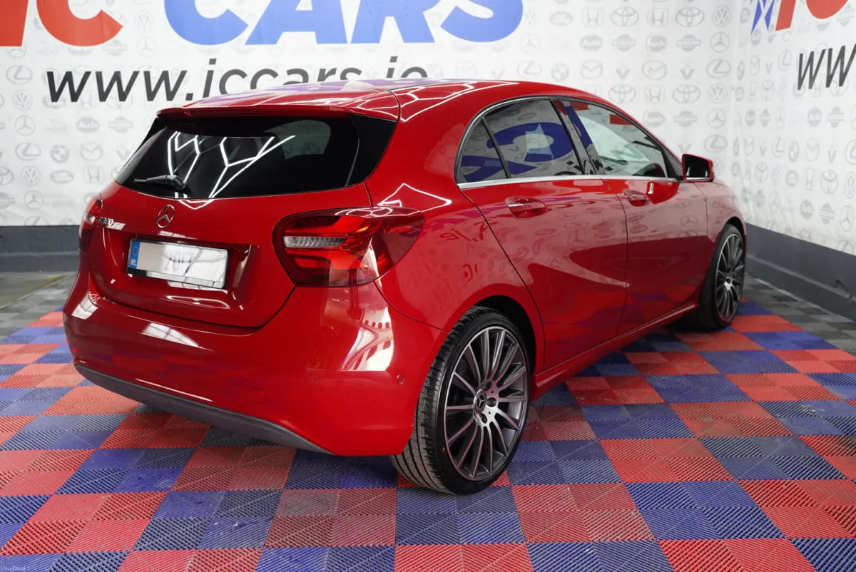 2017 MERCEDES A180 AUTO - Image 4