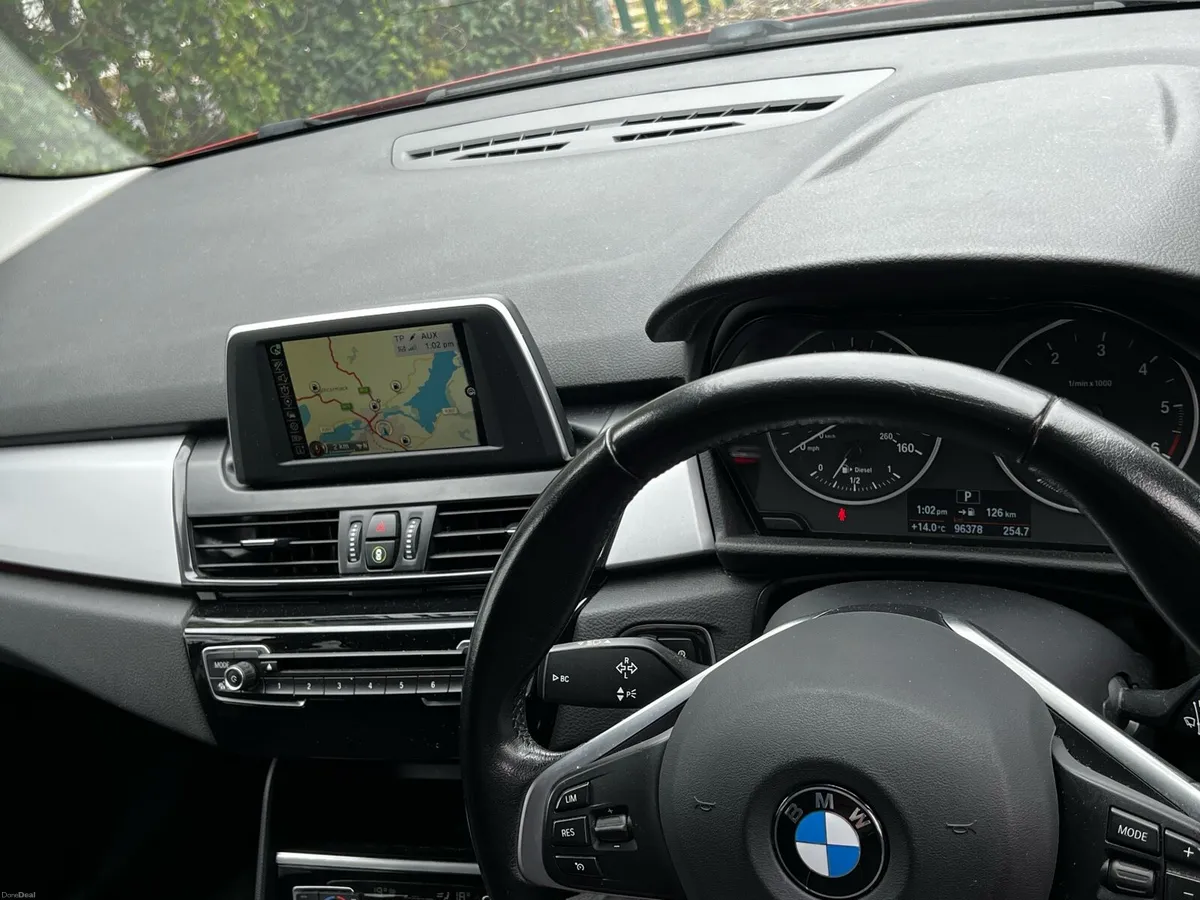 BMW 7 seater - Image 3
