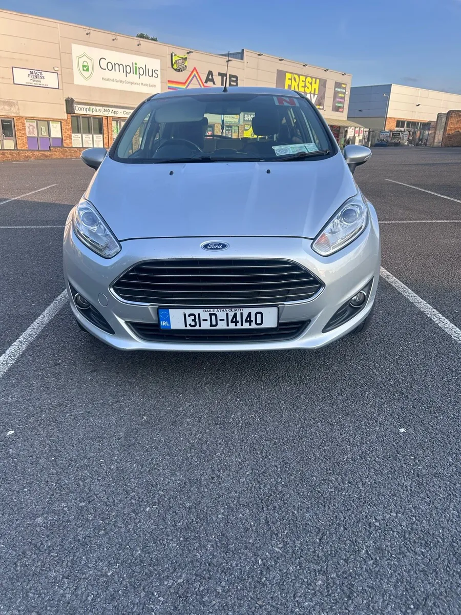 Ford Fiesta 2013 1.25 (titanium) - Image 1