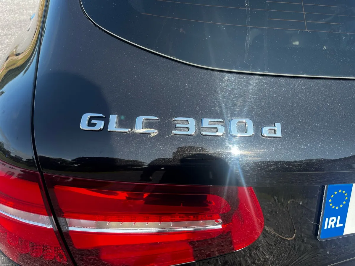 Mercedes Benz GLC 350d V6 Premium Plus AMG - Image 5