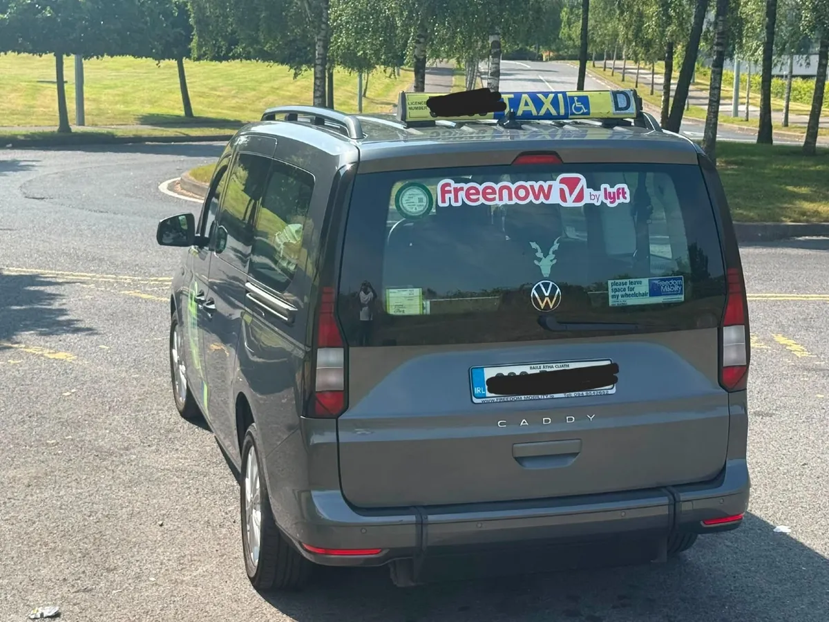 Volkswagen Caddy 2022 - Image 6