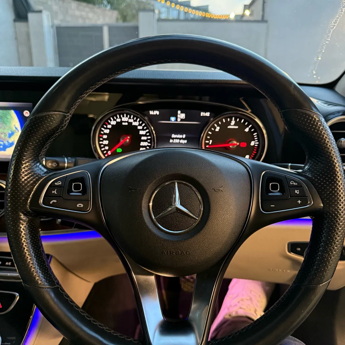 Mercedes e220d 2016 Avantgarde NCT 02/2028 - Image 4