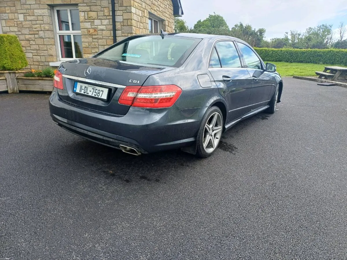 2011 mercedes e220 sport - Image 2