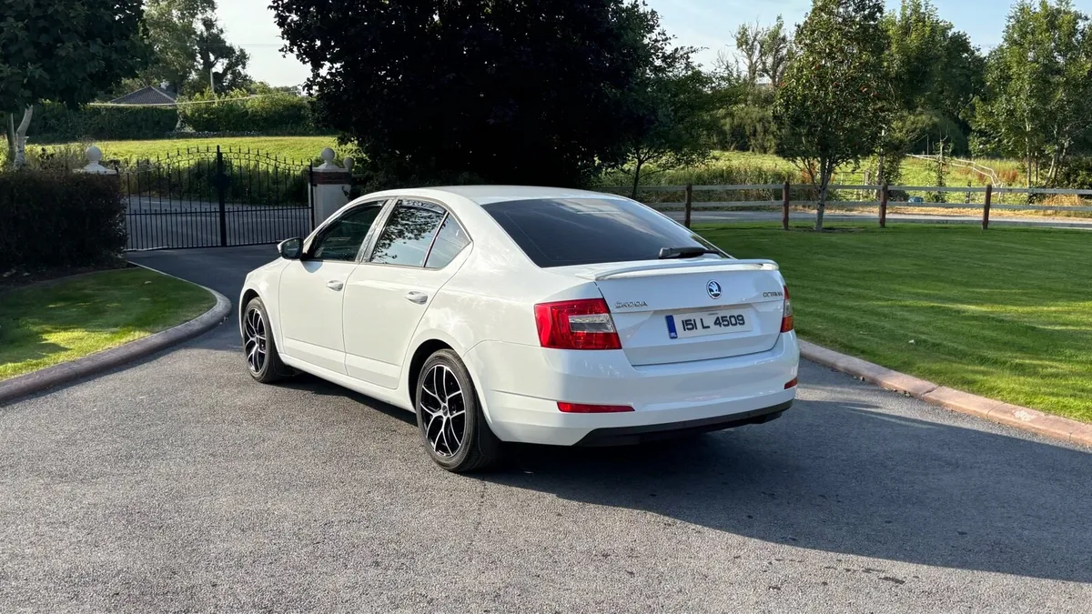 2015 Skoda Octavia - Image 4