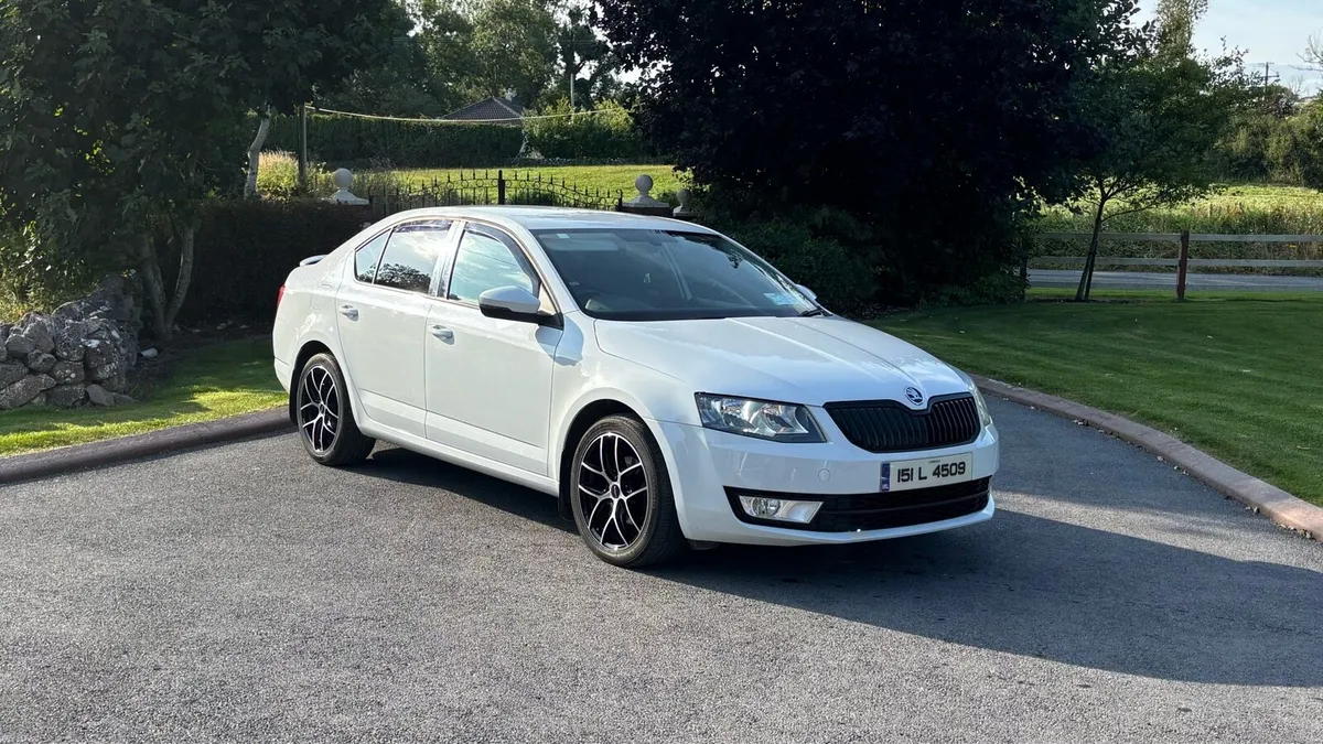 2015 Skoda Octavia - Image 1