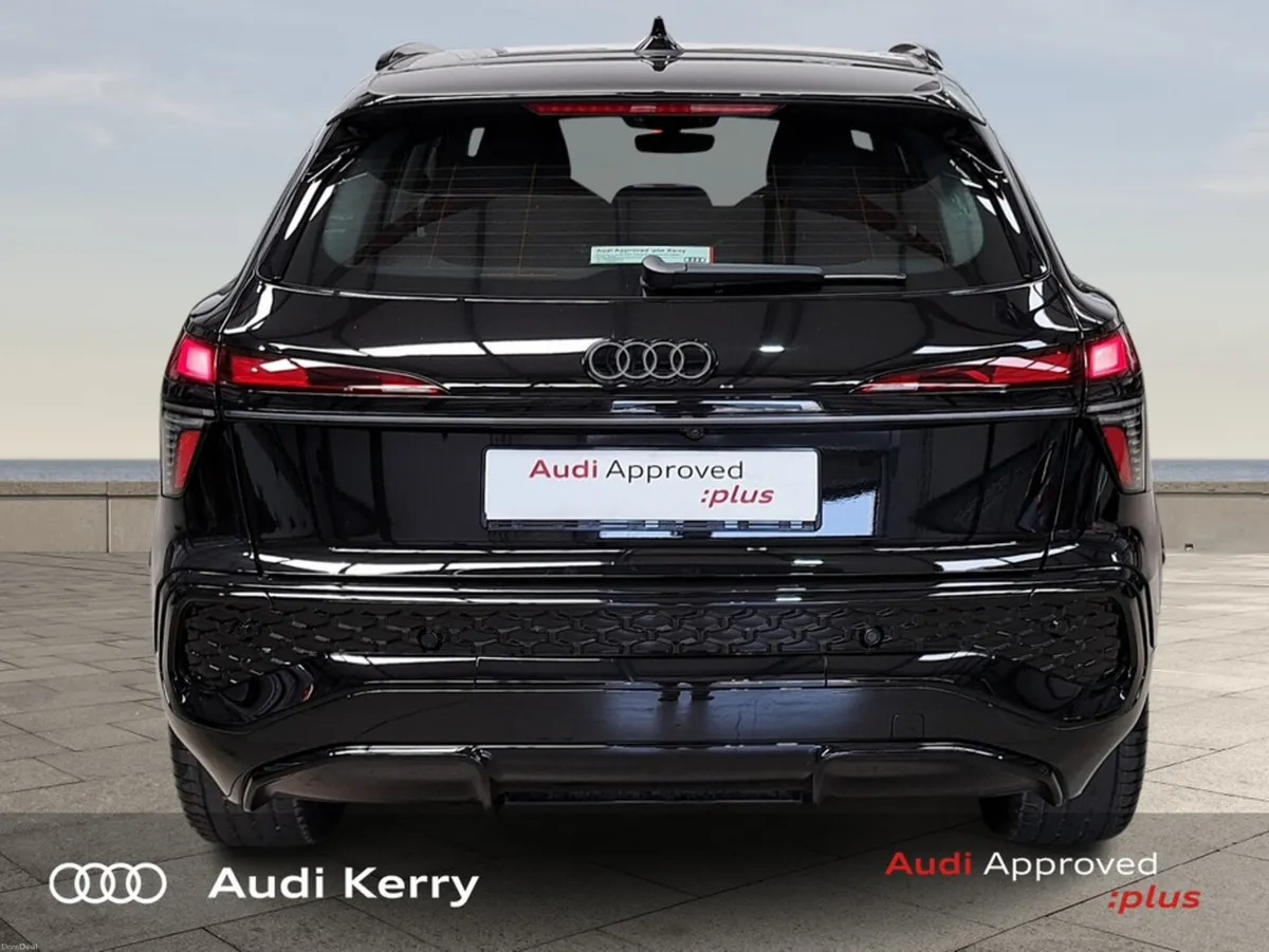 Audi Q3 E-HYBRID 270HP S-T S-LINE - Image 6
