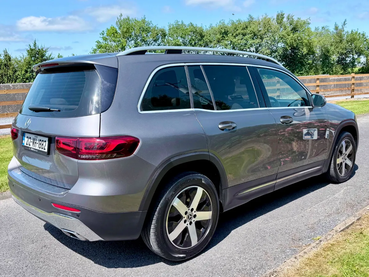 212 Mercedes-Benz GLB 7 SEATER - Image 6