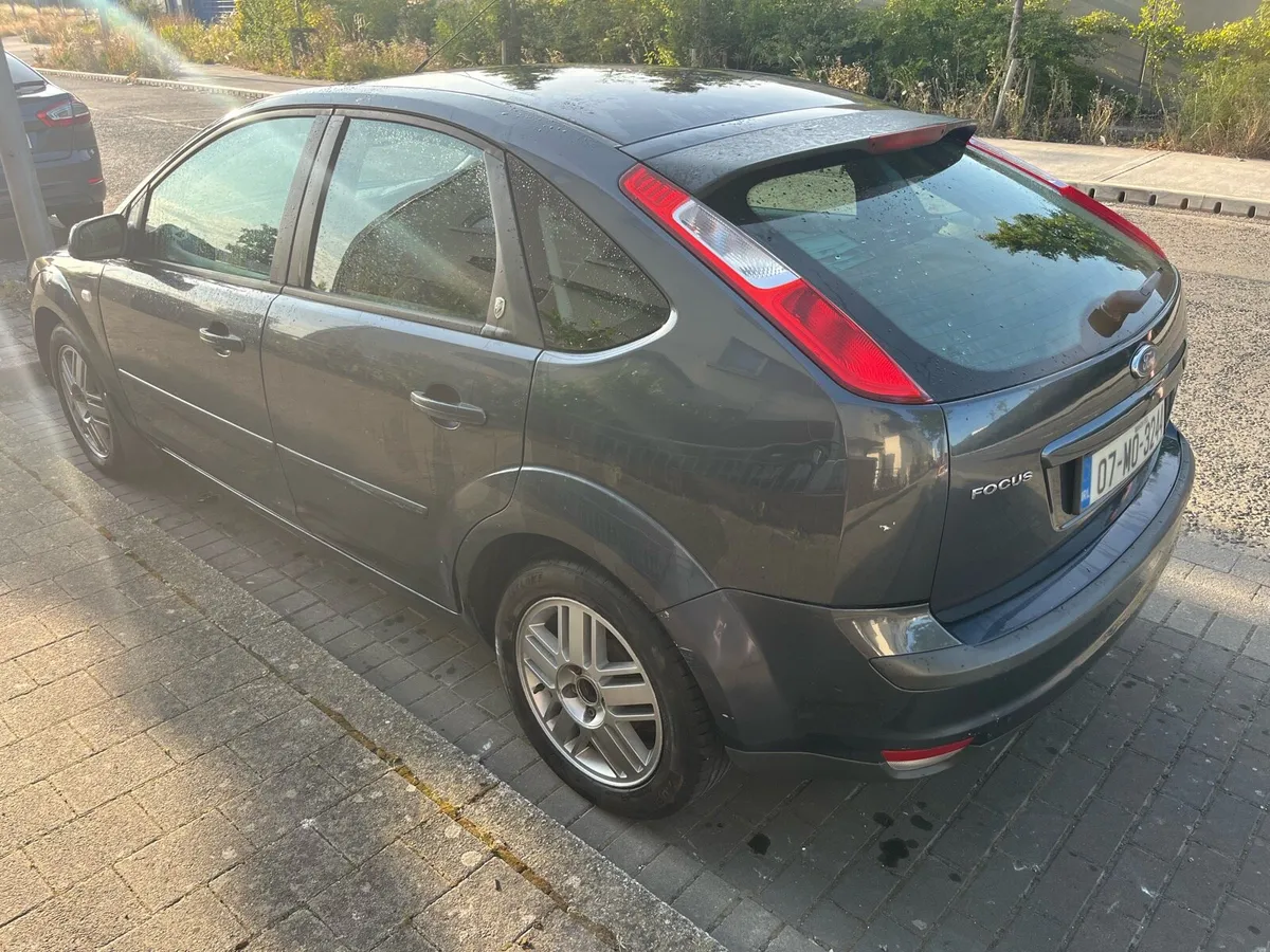 2007 Ford focus  **NCT 05/27** - Image 3