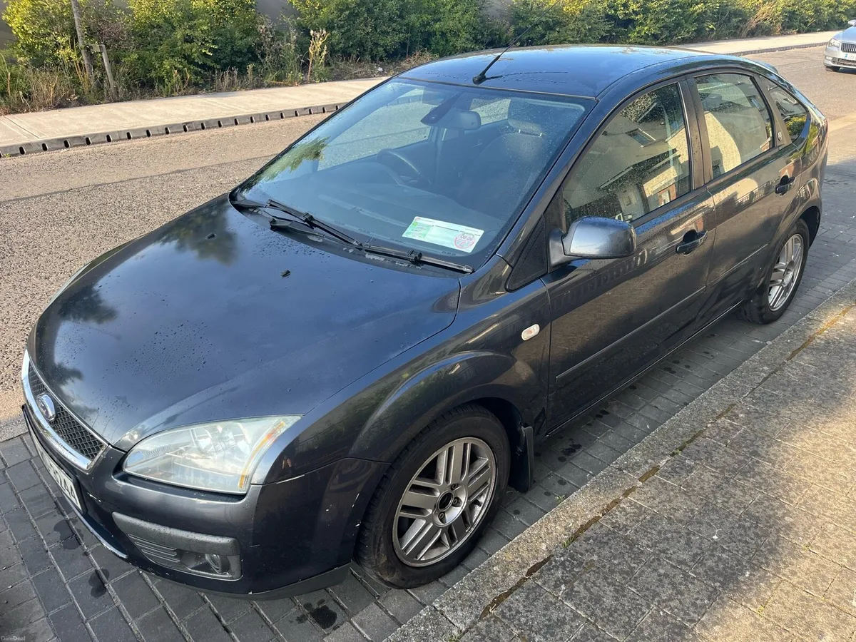 2007 Ford focus  **NCT 05/27** - Image 2