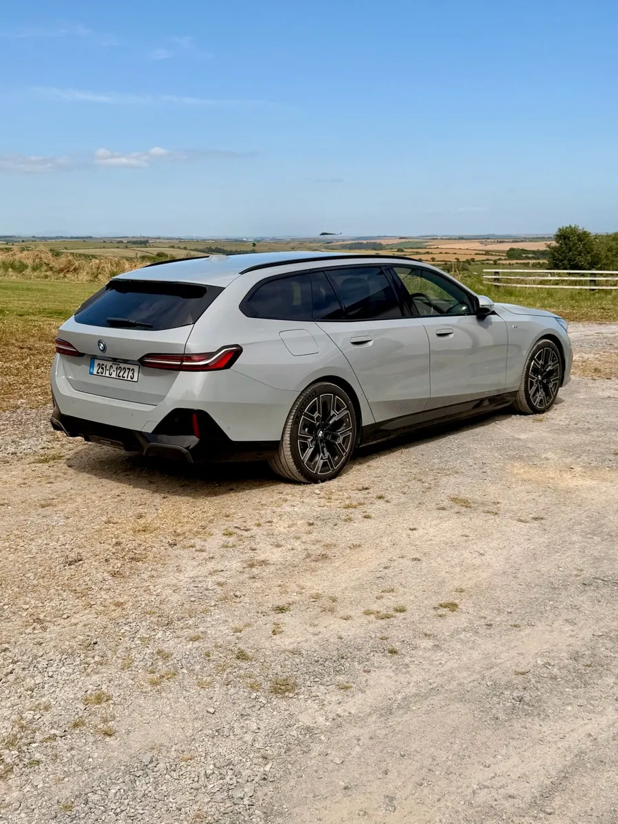 BMW G61 MSport 530e - Image 4