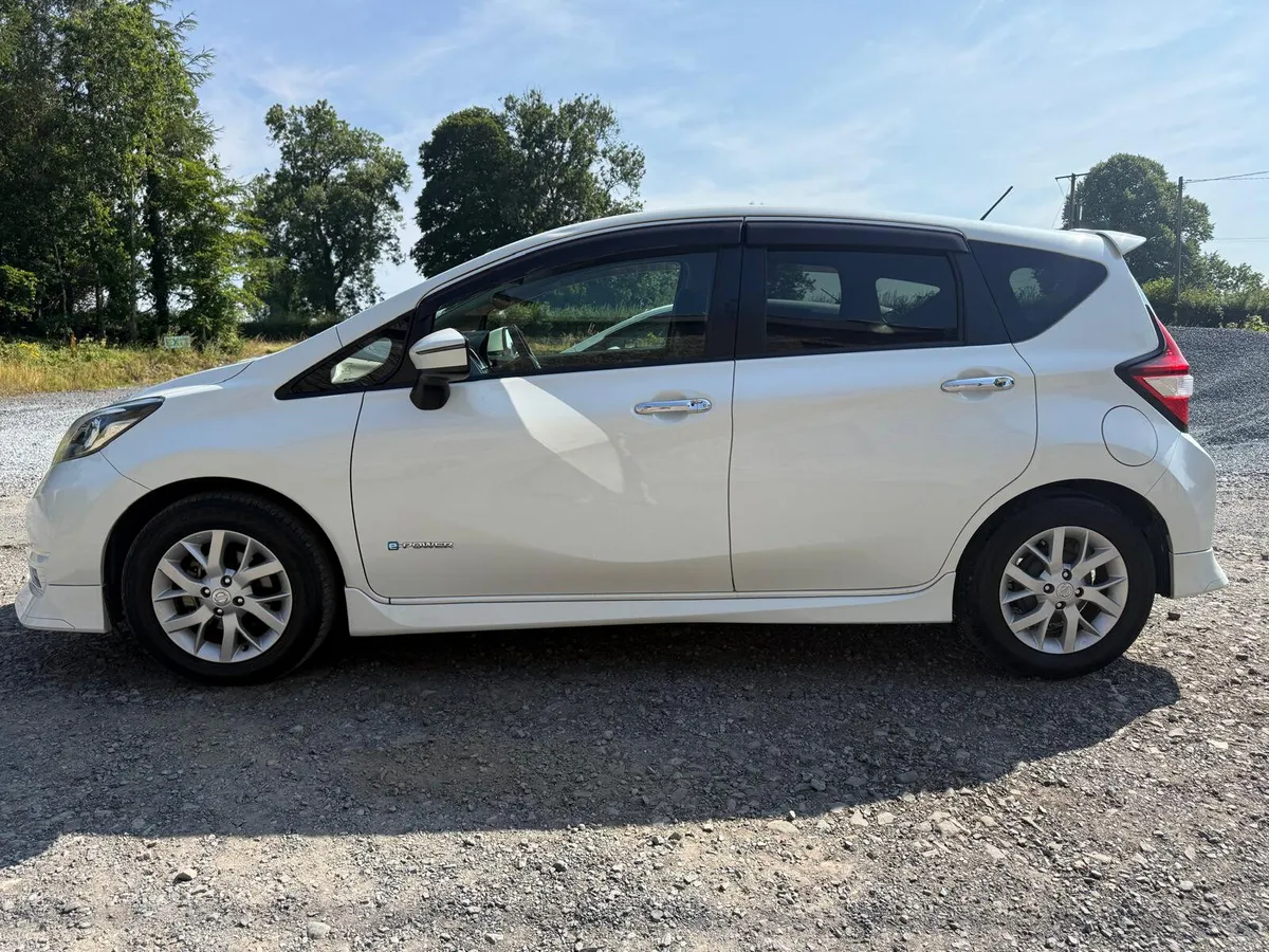 Stunning nissan note 1.2 hybrid - Image 5